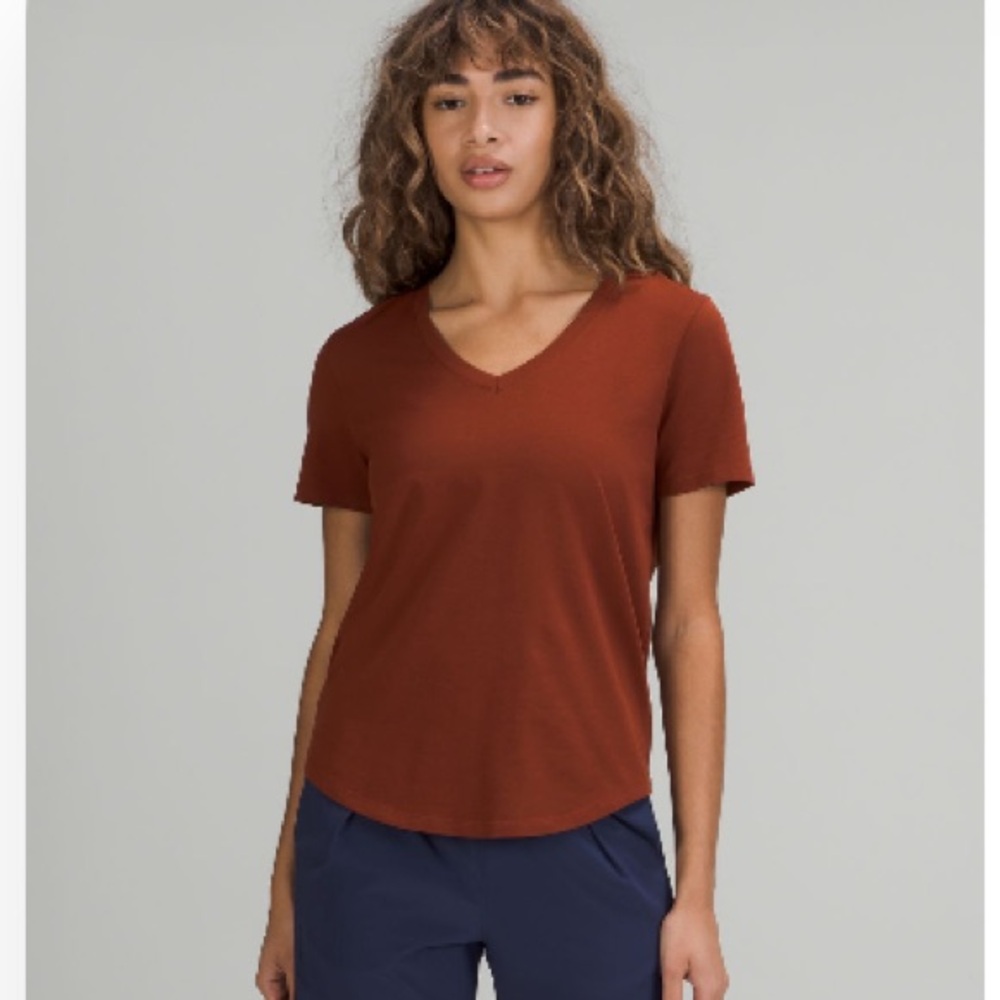 Lululemon Love V-Neck T-Shirt | Size 4